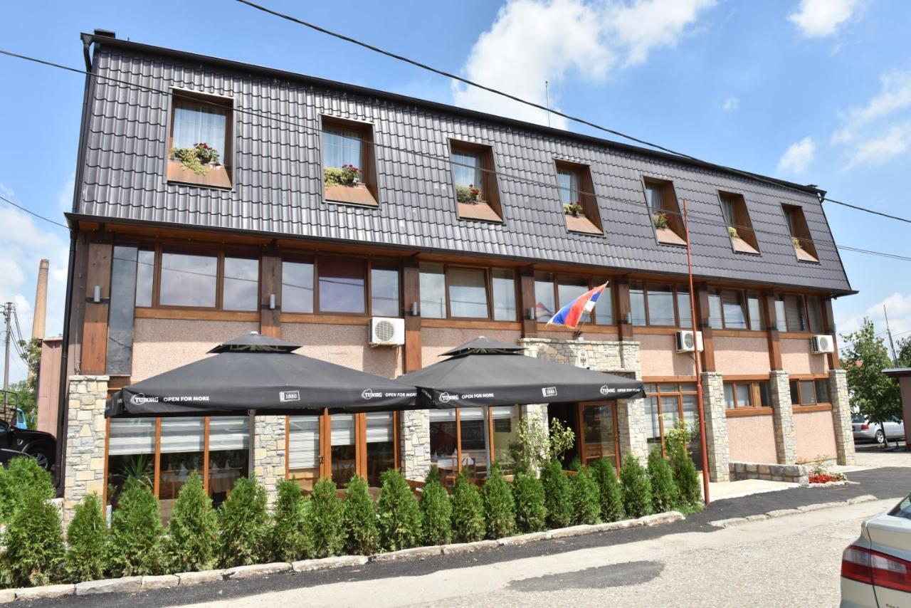 וליקה פלאנה Hotel "Vir" מראה חיצוני תמונה